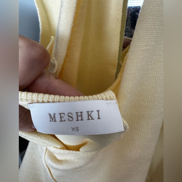 MESHKI FLORAL KNIT MIDI DRESS - Picture 5 of 5